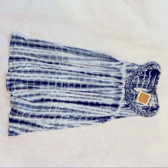 NWT Lucy & Laurel Tie-Dye Gray and white Tank Top size XL - Picture 4 of 4
